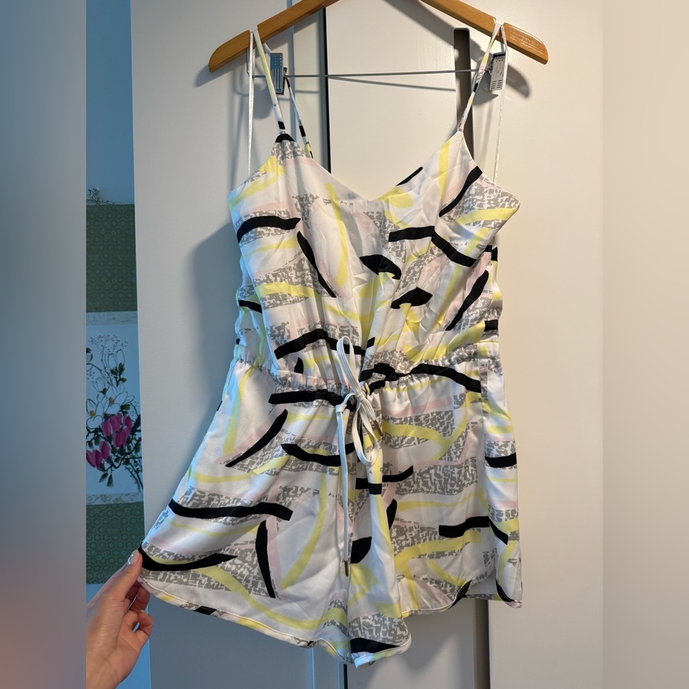 Guess Print Drawstring Romper in White, Yellow & Black